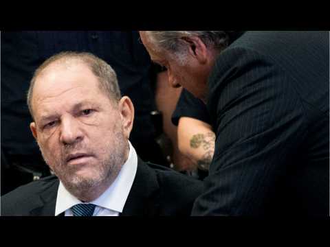 VIDEO : Harvey Weinstein In Early Talks To Settle Civil Lawsuits
