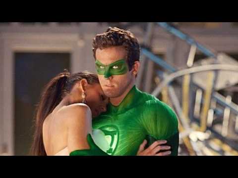 VIDEO : Ryan Reynolds Gets A Green Lantern Themed Birthday Wish