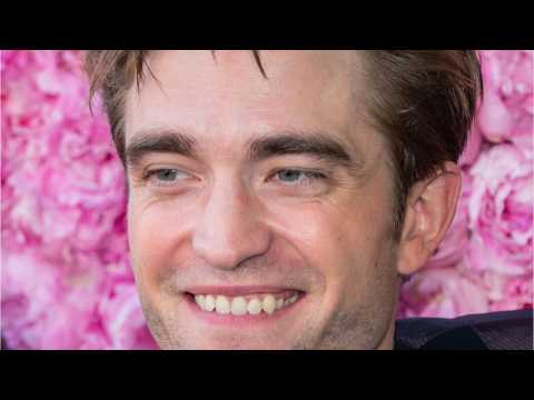 VIDEO : Robert Pattinson Teases Twilight Reunion