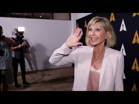 VIDEO : Olivia Newton-John Diagnosed With Cancer A Third Time