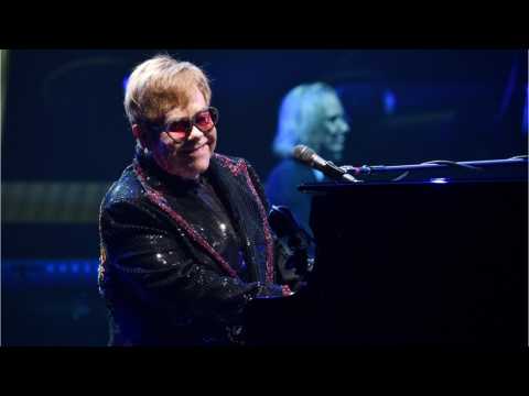 VIDEO : Elton John Kicks-off His Farewell Tour