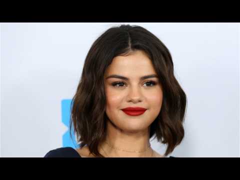 VIDEO : Selena Gomez Fires Back At Critics With 