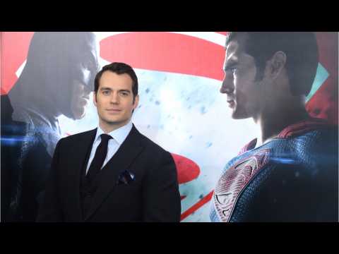 VIDEO : Henry Cavill Might Be Out As Superman