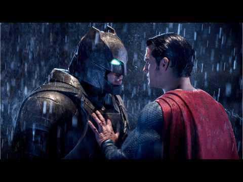 VIDEO : Are Ben Affleck and Henry Cavill Leaving DC Films?