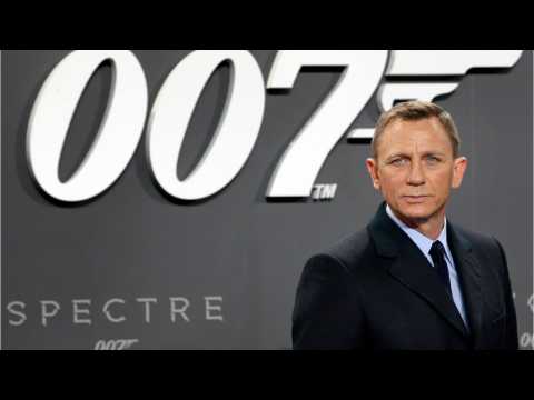 VIDEO : New Director Announced For James Bond 25