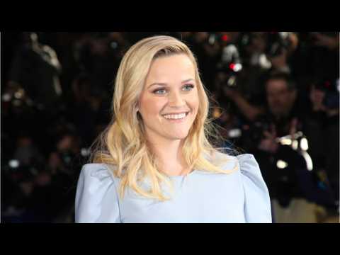 VIDEO : Reese Witherspoon's Reading Hack