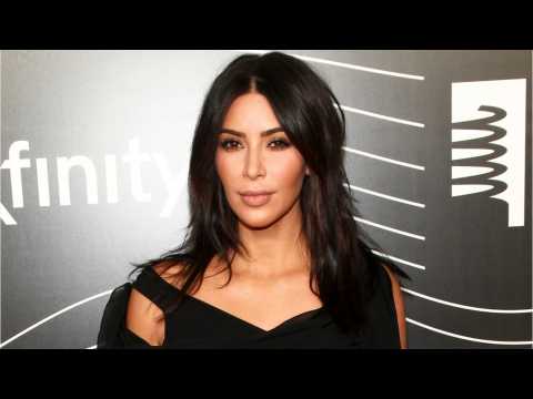VIDEO : Kim Kardashian and North West Sport Matching Neon Outfits