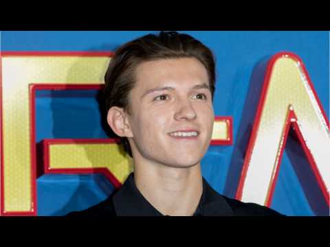 VIDEO : Spider-Man's Stealth Suit In 'Far From Home'