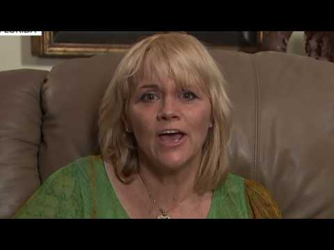 VIDEO : Samantha Markle Flew To London To Confront Meghan And Ended Up On A TV Show