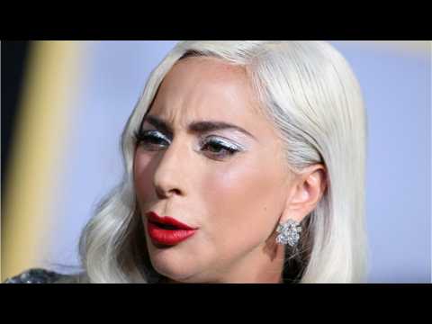 VIDEO : Gaga Fans Accused Of Sabotage