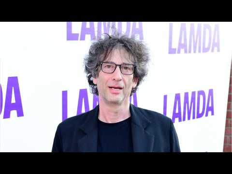 VIDEO : Neil Gaiman Signs TV Deal With Amazon