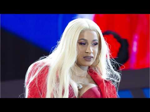 VIDEO : Cardi B Turned Herself Into The Police