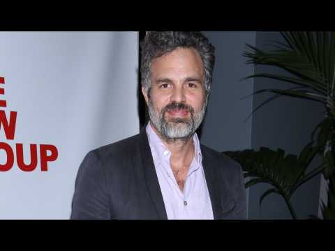 VIDEO : Mark Ruffalo Gets Political With 'Avengers'