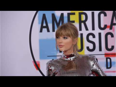 VIDEO : Taylor Swift Turned Political And Drove Up Voter Sign-Ups
