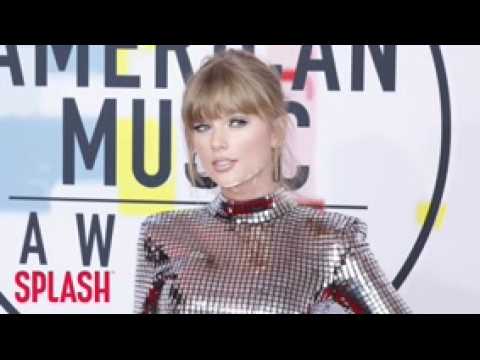 VIDEO : SNTV - Taylor Swift breaks AMA record