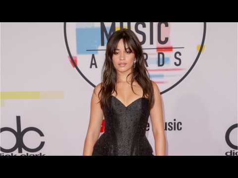 VIDEO : Camila Cabello Loves Sitting Next To T Swift At Awards Shows
