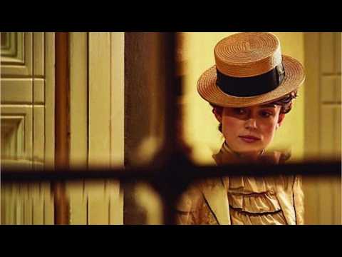 VIDEO : Keira Knightley Brings 'Colette' To Rainy London