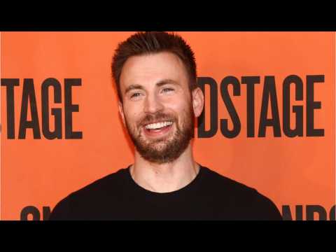 VIDEO : Fans Shocked by Chris Evans' Beardless 'Avengers 4' Look