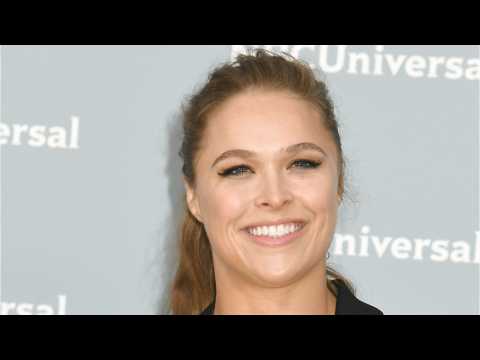 VIDEO : Will Ronda Rousey Join 'Total Divas' Cast?