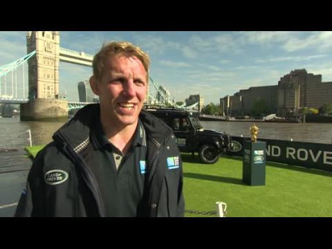 VIDEO : Lewis Moody et Martin Johnson donnent le coup d'envoi de la tourne de la coupe du monde de