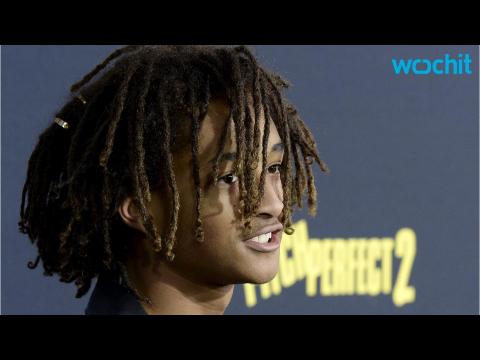 VIDEO : Unofficial Prom King Jaden Smith Wore a Stylish Dress to the Dance
