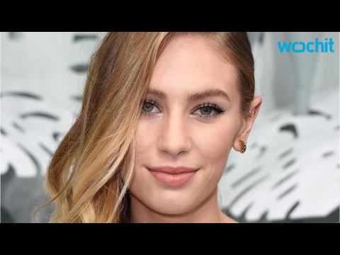 VIDEO : Robin Wright And Daughter Dylan Penn, Flaunt Hot Bikini Bods in Mexico