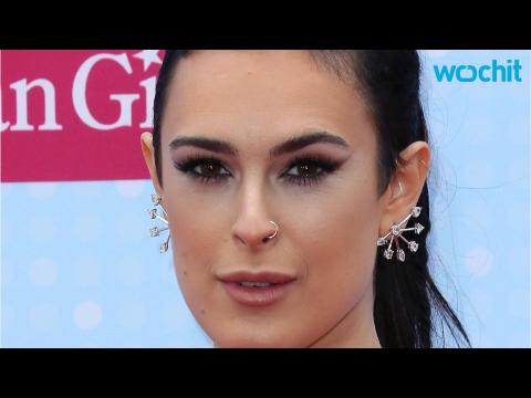VIDEO : Rumer Willis Gets a Dancing With the Stars Tattoo