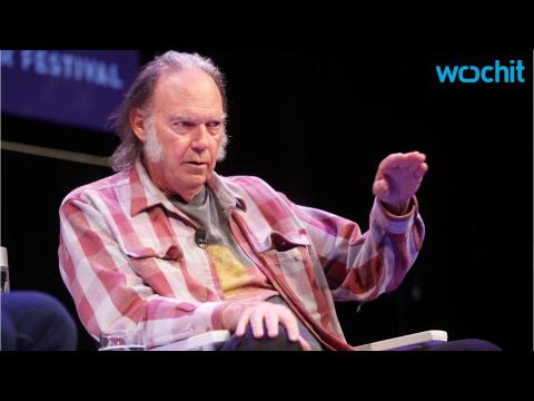 VIDEO : Neil Young Unveils Starbucks-Mocking Music Video