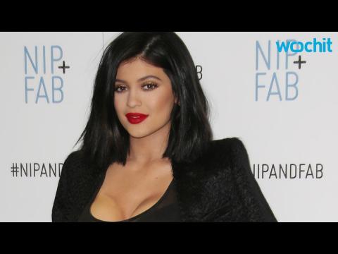 VIDEO : Kylie Jenner's Boob Grab Instagram Tease