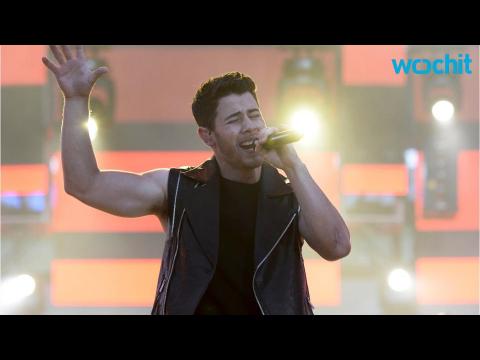 VIDEO : Nick Jonas Replaces Iggy Azalea After She Cancels Pittsburgh Pride Performance