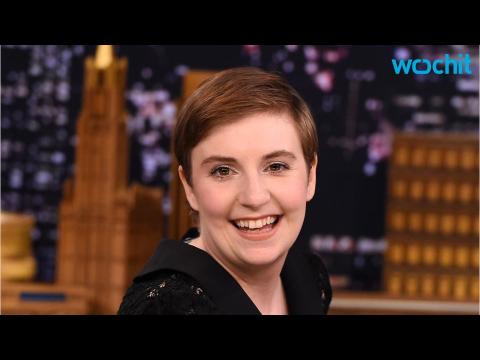 VIDEO : Lena Dunham Says She Felt ''Chubby'' Next to Taylor Swift and Her Model Gal Pals