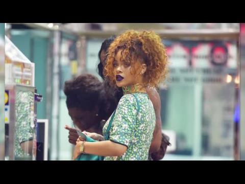 VIDEO : Rihanna sort à New York pour oublier ses problèmes avec un harceleur