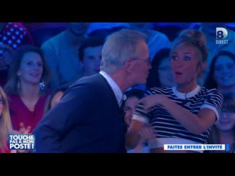 VIDEO : Enora Malagr met un vent  Christophe Lambert - ZAPPING PEOPLE DU 26/06/2015