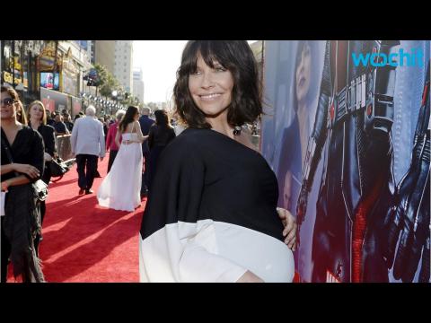 VIDEO : Evangeline Lilly Is Pregnant; Ant-Man Star Reveals Due Date, Debuts Baby Bump