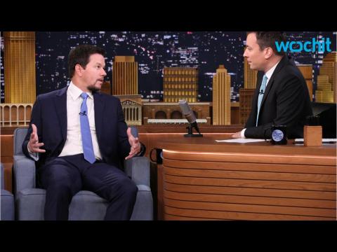 VIDEO : Mark Wahlberg and Jimmy Fallon Play Headshots on The Tonight Show