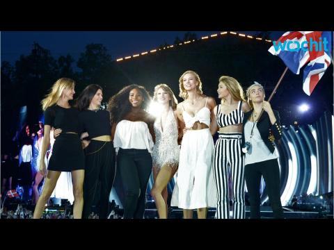VIDEO : Taylor Swift Stuns on Stage With Kendall Jenner and Their Famous BFFs