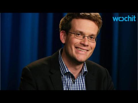 VIDEO : Fault In Our Stars Author John Green Responds to Tumblr Posts Implying He Sexually Abuses Gi