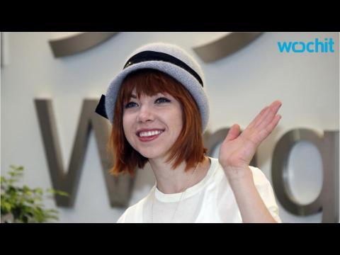 VIDEO : Carly Rae Jepsen Announces Third Studio Album Release Date