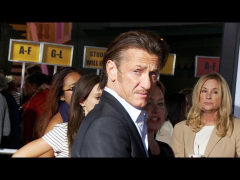 VIDEO : Sean Penn : un vrai bourreau des coeurs !