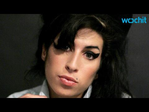 VIDEO : Universal Music Boss Destroyed Amy Winehouse Demos