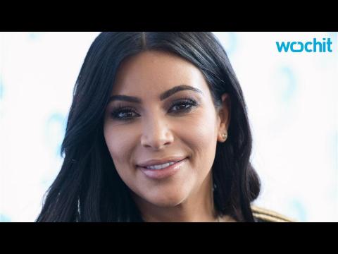 VIDEO : Kim Kardashian In SF, All By Her Selfie