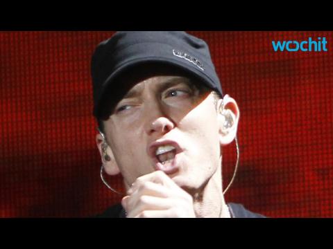 VIDEO : Stephen Colbert Interviews Eminem on a Public Access Show