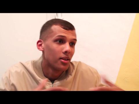 VIDEO : Stromae est enfin sorti de l'hosto