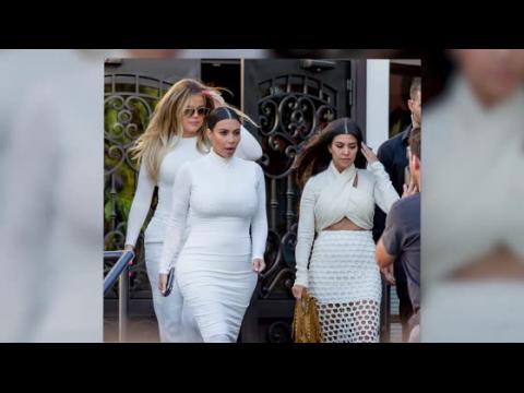 VIDEO : Kourtney Kardashian est glamour aprs sa sparation de Scott Disick