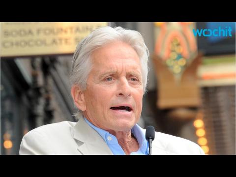 VIDEO : Michael Douglas Blames American Actors' Obsession With Social Media for Current Crisis