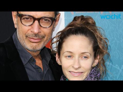 VIDEO : Jeff Goldblum Has 1st Baby With Wife... Half His Age