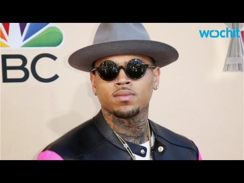 VIDEO : Chris Brown Dot Daughter Royalty With Mini Models of His Cars