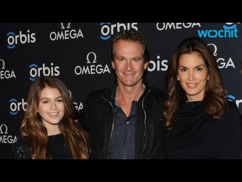 VIDEO : Cindy Crawford Shares Stunning Pic of Her Daughter