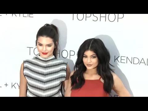 VIDEO : Kendall And Kylie Jenner Launch Topshop Line In LA