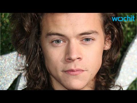 VIDEO : Is Harry Styles Going Solo?